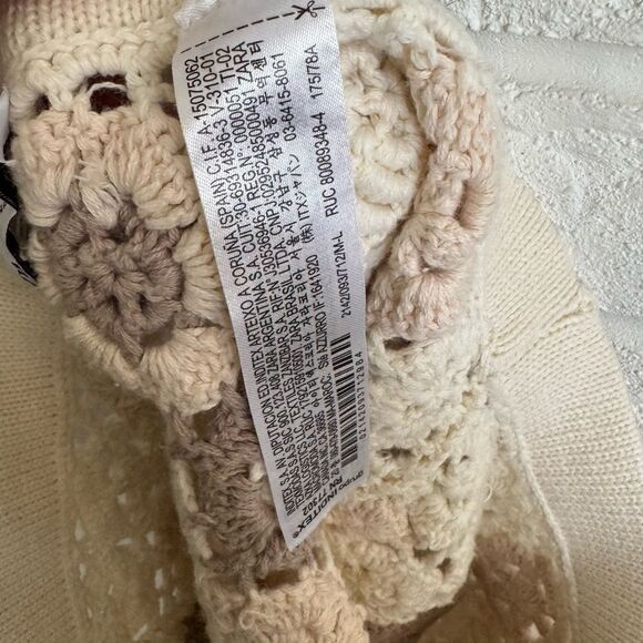 Zara Limited Edition Floral Rosette Crochet Knit Shorts Size M/L - Picture 5 of 6